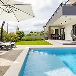Kali Villa Krnica